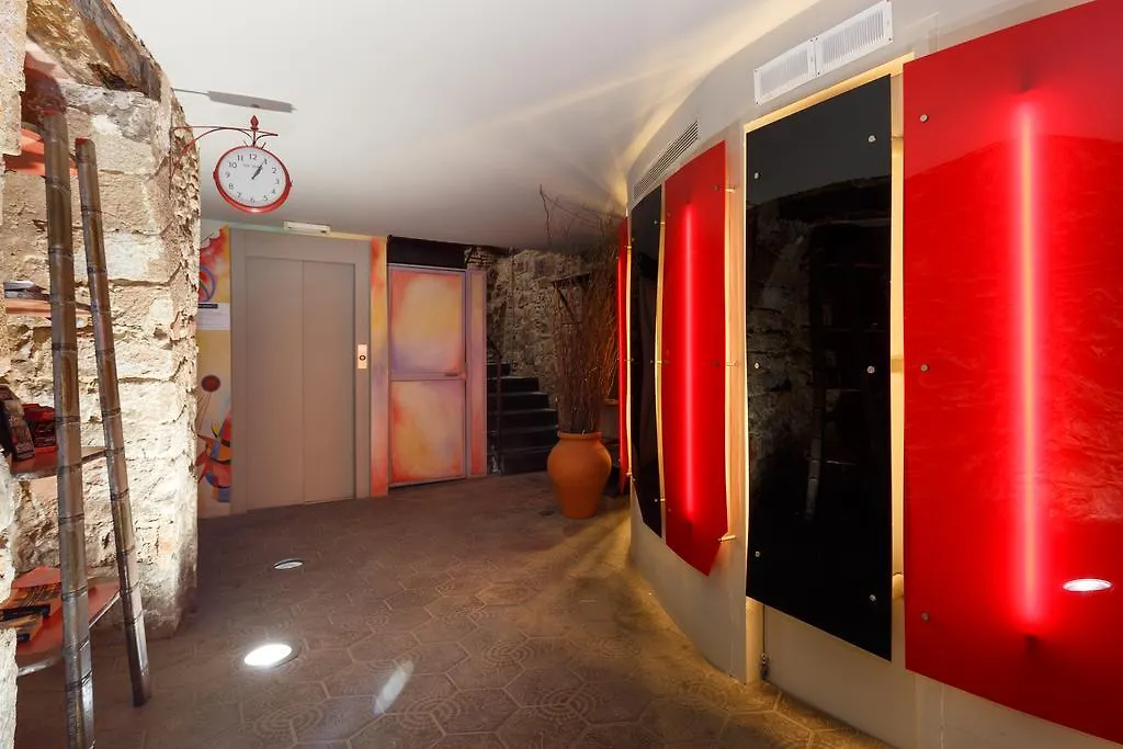 AinB Picasso-Corders Apartments Barcelona 0*,